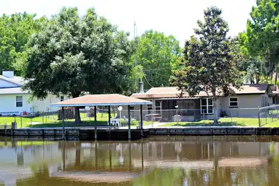 Image de Bass Fishing Vacation Rental - Lake Istokpoga - Fisherman Bienvenue!