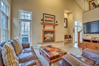 Image de Beautiful 5 Bedroom @ Big Boulder Ski & Lake