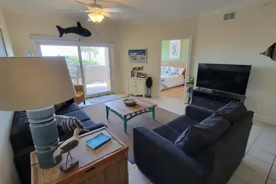 Image de Sandpiper Condominiums - Unit 103 - Wi-Fi Gratuit - Ocean Front