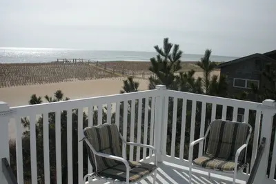 Image de Oceanside, Second From Beach, Ocean View 2e / 3e étages. 4 chambres