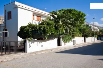 Image de Villa situé à 600 de la plage