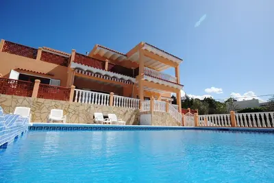 Image de Et-0302-E Excellente Villa PRÈS De San Antonio Avec Vue Sur Le Coucher Du Soleil