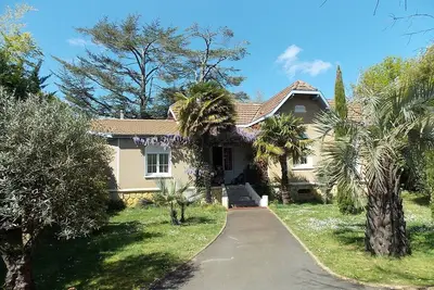 Image de 200 m de la plage de Taussat - Grande arcachonnaise sur terrain clos et arboré