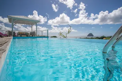 Le Diamant: Charmant appartement indépendant, piscine et vue mer panoramique