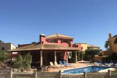 Image de Villa de luxe Ă Desert Springs Golf Resort