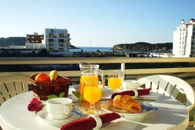 Image de Magnifique appartement de 3 chambres avec piscine, avec vue sur la mer, à São Martinho do Porto.