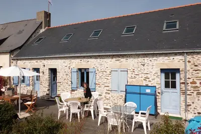 Image de La Longere Bleue  Idéale en famille  ou en tribu en bord de mer