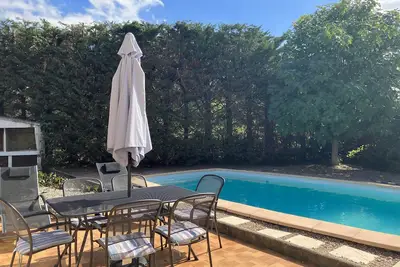 Image de Villa de 3 chambres avec piscine privée, agréable jardin et vue panoramique