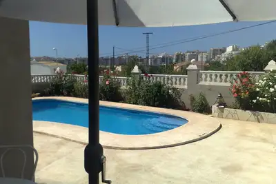 Image de Calpe: %Offre spéciale pour Juin% Grand et trés jolie appartement dans Chalet, Piscine Privée, Barbecue, Wifi, Mervelleuses vacances!