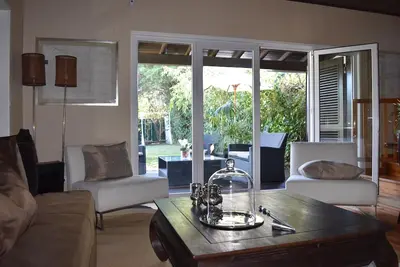 Image de Une maison de campagne près de la côte