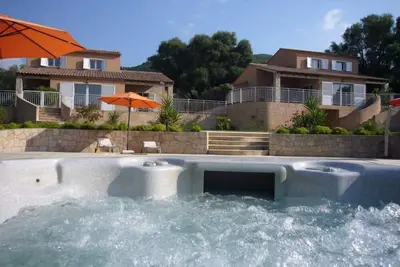 Image de Appartement *** dans résidence de standing, au calme avec piscine et Spa