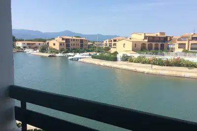 Image de Studio cabine climatisé à 100 m de la plage, avec vue sur la lagune, piscine