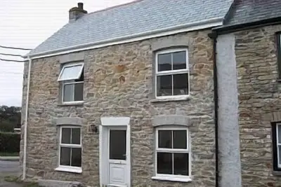 Image de Cottage Cornouaillais traditionnel dans le charmant village rural de Perranwell Stn entre Truro et Falmouth