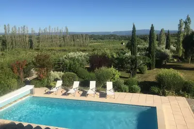 Image de Mas 7 chambres proche du Barroux, du Ventoux Dentelles de Montmirail
