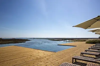 Image de Appartement avec vue fantastique sur la mer - piscine à débordement // 4 couchages