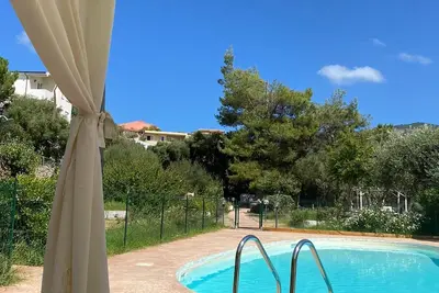 Image de Villa Agnese - Villa calme avec grand jardin et piscine et avec de belles vues sur la mer