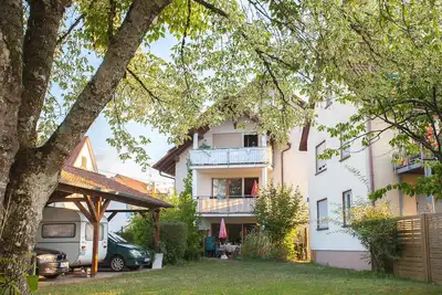 Image de Appartement agréable et calme à proximité immédiate du Schlosssee Salem