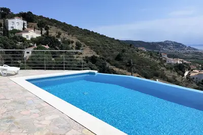 Image de Casa Mireille - Appartement avec vue sur la mer parfaite et une piscine privée