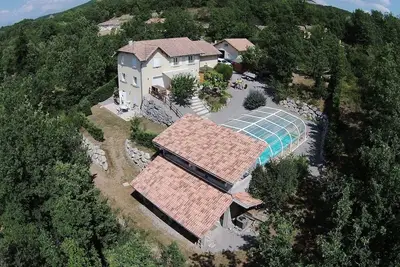 Image de gite meublé dans villa entre la Provence et les Alpes du sud