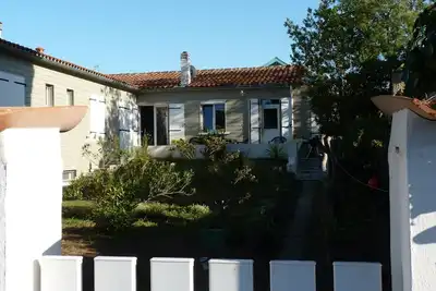 Image de Maison familiale idéale avec enfants, à 5 minutes à pied de la plage