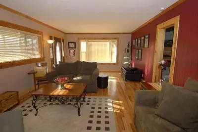 Image de La maison de vacances McCloud sur le mont. Shasta Sleeps 10+, Wifi gratuit