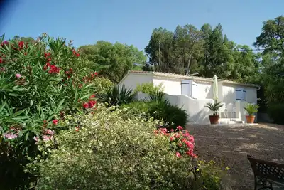 Image de Mini Villa A 5 Mn De Porto Vecchio  4 Pers Avec Piscine  Partagee