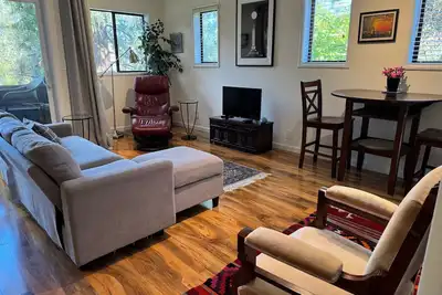 Image de Calme Cozy, Cottage debout libre - Près de ~ Sf ~, Wine Country & Randonnée!