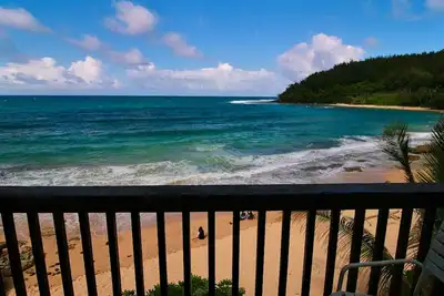 Image de Beachfront! Si près de l'océan, vous pouvez sentir les embruns!