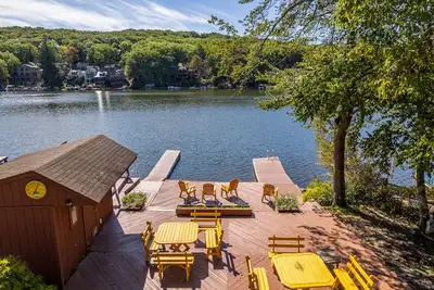 Image de Lrge Grps, Réunions, bord de lac, 2 maisons, 2 ht tbs, piscine tbl, wifi, cbl, quais