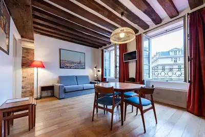 Image de Un vrai nid dans le centre du Quartier Latin: lune de miel ou en famille.