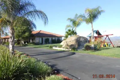 Image de Vues fabuleuses à 360 degrés avec des levers et couchers de soleil fantastiques!