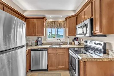 Image de Luxueux condo 1br. Accès à la plage et au parc. Piscines, Tennis, Shopping.