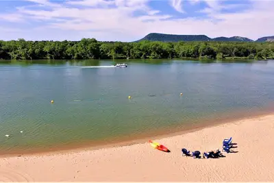 Image de Vue d'un million de dollars et aussi abordable! Kayak gratuit pour une utilisation