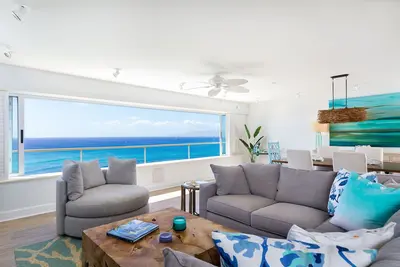 Image de Agencé par un décorateur, Front de mer, Unité Double au 18e étage.