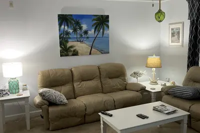 Image de Condo de golf récemment rénové près de Sunset Beach.