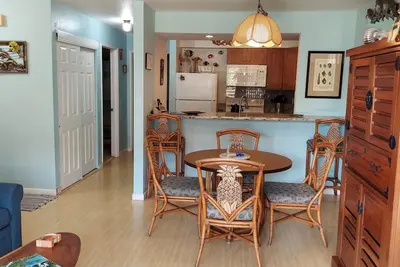 Image de Tropical Getaway Dream! ! Lit King 1b / 1b joliment mis à jour * * Complexe plus petit et plus calme