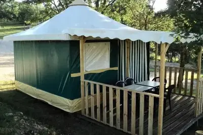 Image de Bungalow toile 16m2 Souillac Sam ohne Sanitär 5 Pers (Samstag bis Samstag) 5 Personen