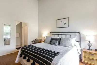 Image de Location De Vacances LÉGALES - North Shore Surfer's Paradise