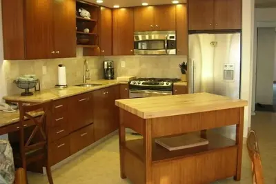 Image de Internet haut débit gratuit 5 G avec vue sur l'océan