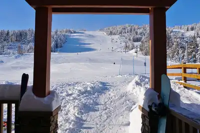Image de Sur Main @Kar = Sullivan Stone Lodge n ° 16 = numéro 1 en emplacement de ski-in & ski-out