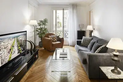 Image de Luxury 1br à quelques pas des Champs Elysées 7eme nuit gratuite