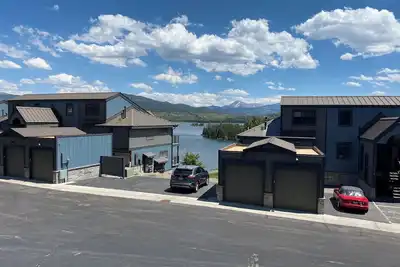 Image de 2br / 2ba fantastique Vue sur le lac Dillon & Mountain Range