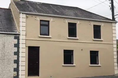 Image de Maison De Ville ENTIÈREMENT RÉNOVÉE