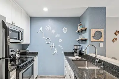 Image de Super emplacement - plage calme, petit complexe, à pied des bars et des restaurants