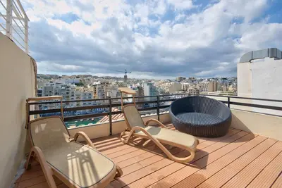 Image de Fantastic Seafront Apartment with Sundeck Terrace