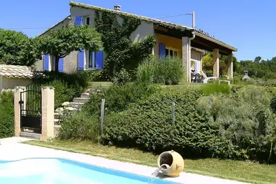 Image de Jolie villa provençale au pied du Mont Ventoux avec piscine chauffée