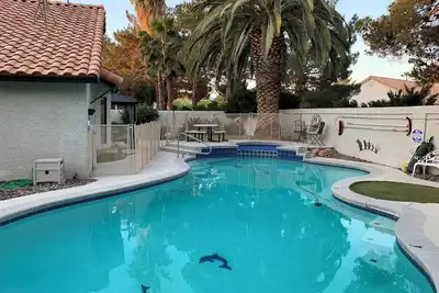 Image de Las Vegas / Henderson, 3 Bdrm, Spa & Pool. Mini putt 9 trous dans la cour. Promenade au golf