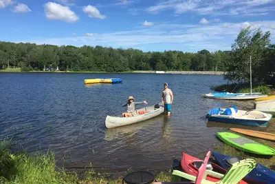 Image de Lakefront Summer Cottage ~ Réservation pour 2019!