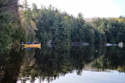 Image de Chalet Water Front, près de Muskoka et de Parry Sound - Chalet de 3 chambres à coucher avec quai privé