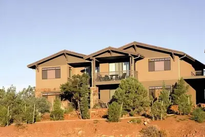 Image de Condo spacieux situé dans Sedona Resort